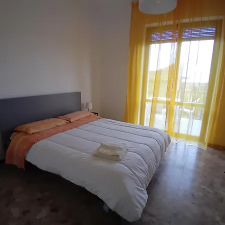 Vacanze Apartment *